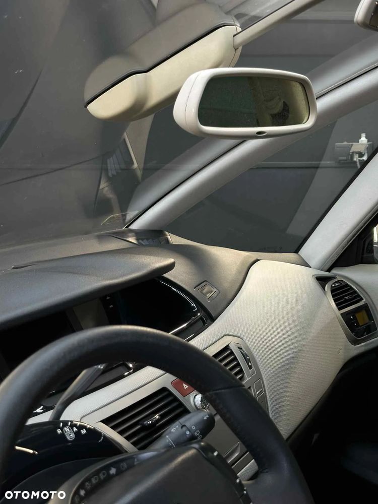 Citroën C4 Picasso 2.0 HDi FAP EGS6 Exclusive - 23