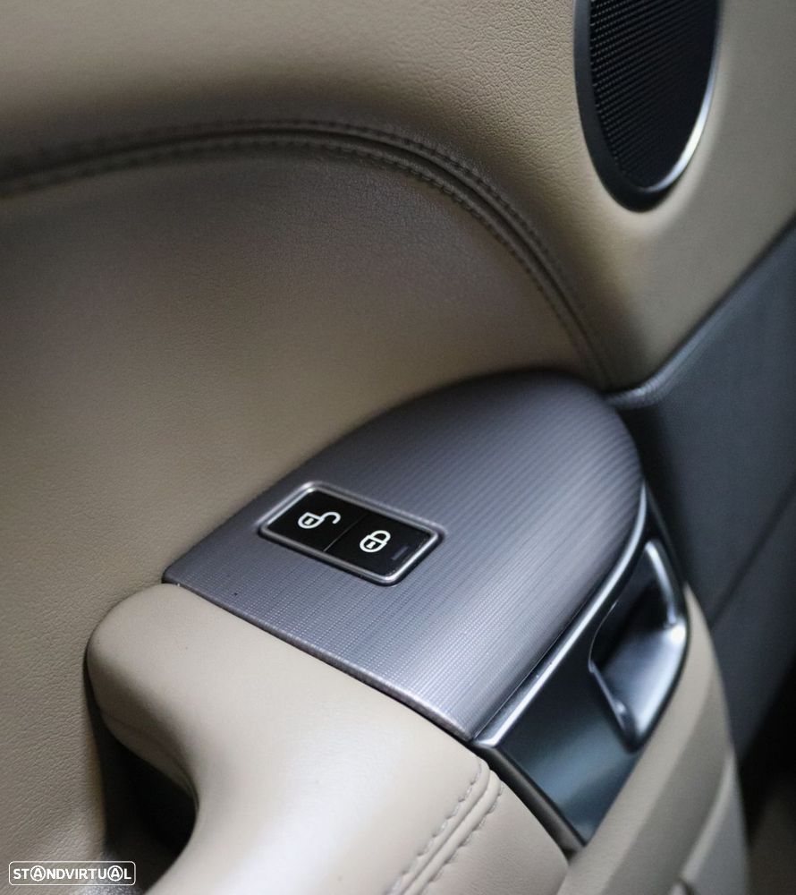 Land Rover Range Rover Sport 3.0 TDV6 HSE - 37