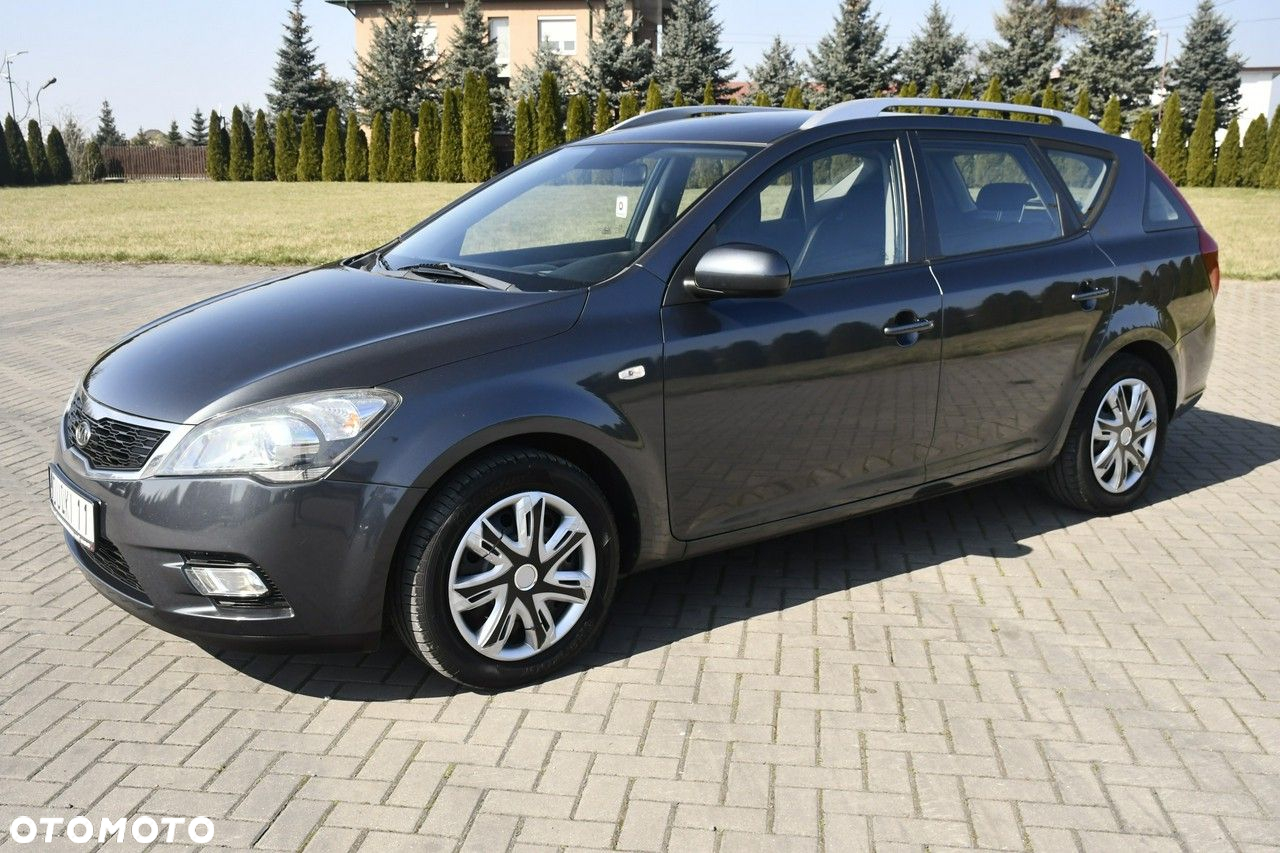 Kia Ceed - 7