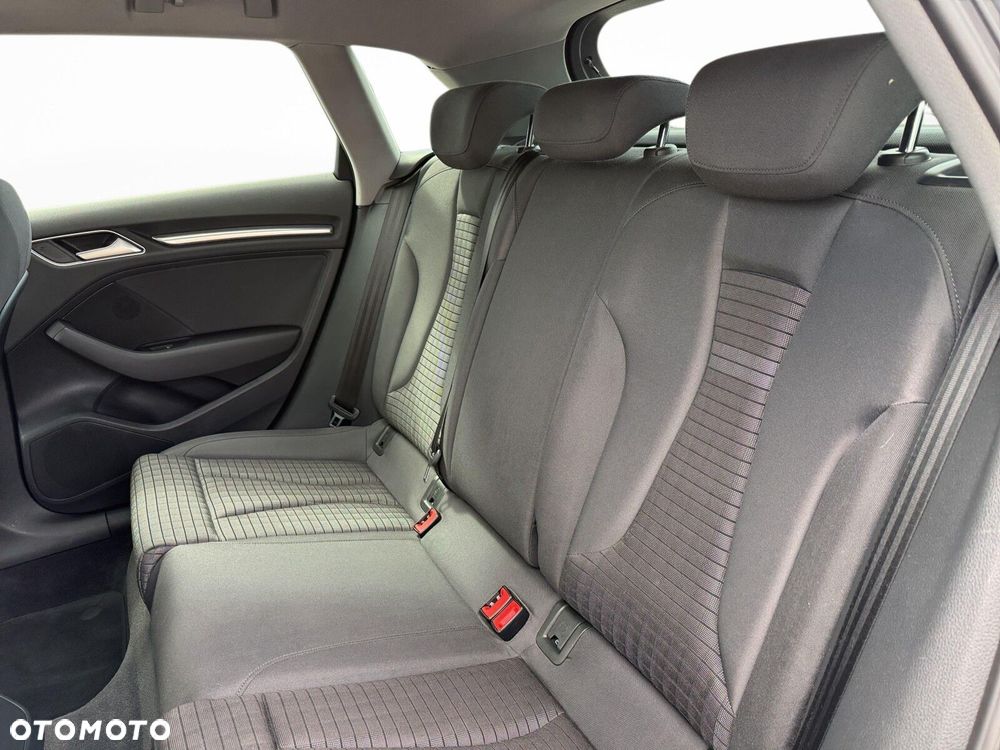 Audi A3 Sportback 35 TFSI mHEV S tronic - 32