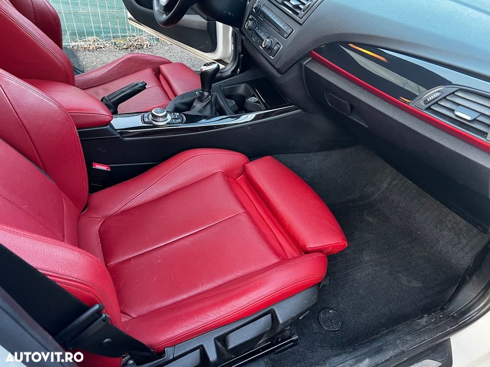 BMW Seria 1 116d Sport Line - 13