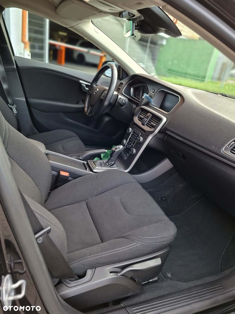Volvo V40 Cross Country - 7