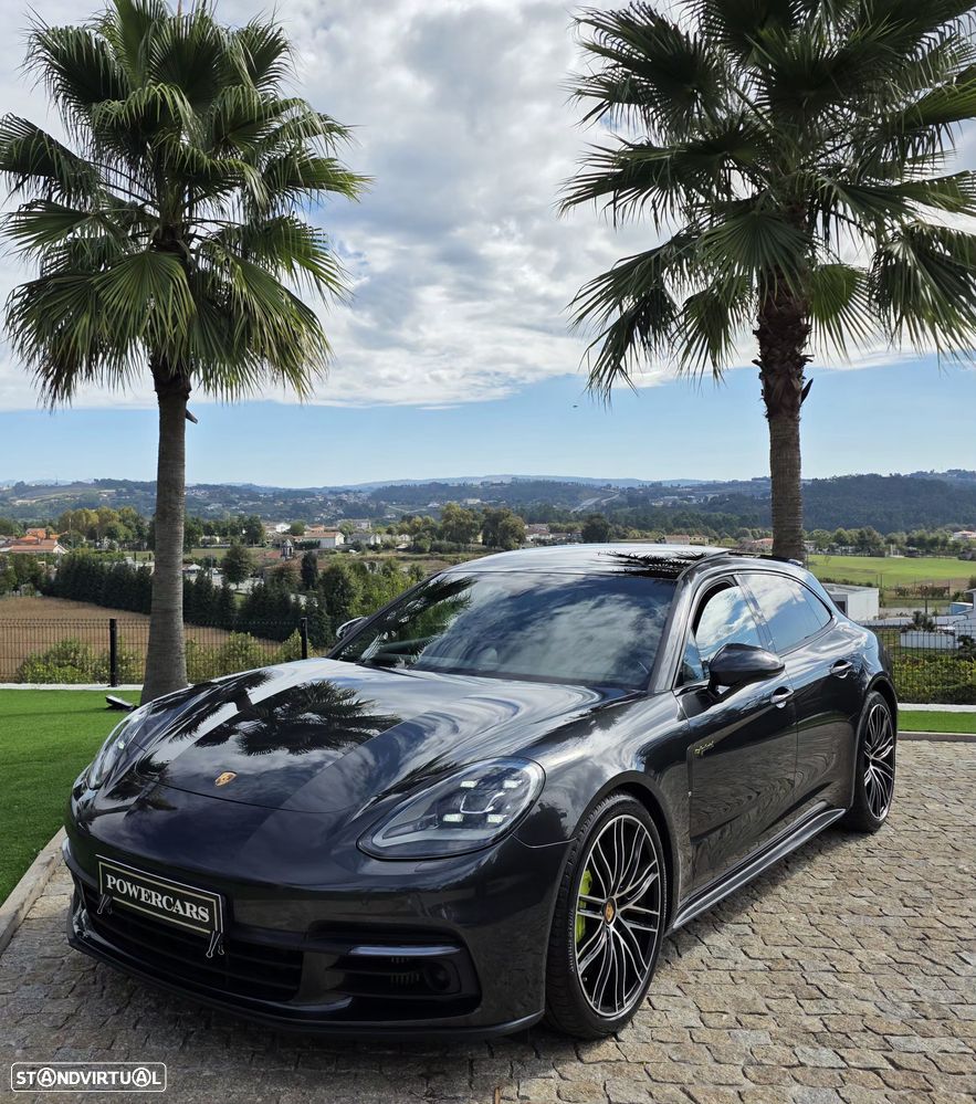 Porsche Panamera Sport Turismo 4 E-Hybrid Platinum Edition - 2