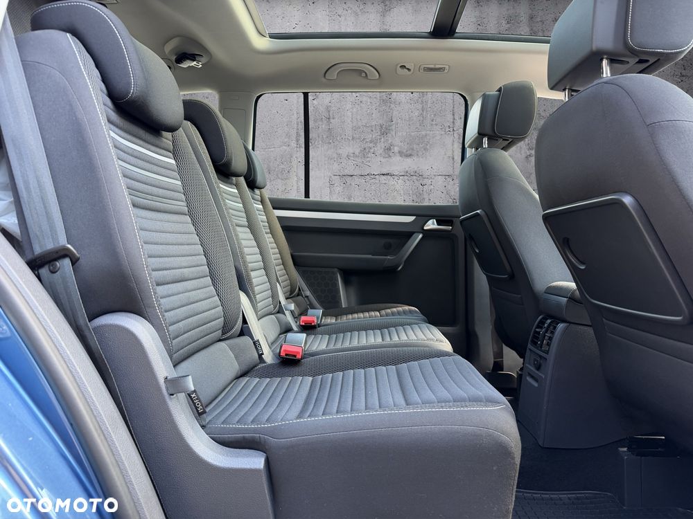 Volkswagen Touran 2.0 TDI DPF BlueMotion Technology Cup - 15