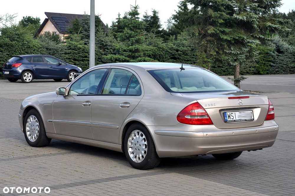 Mercedes-Benz Klasa E 320 Elegance - 18