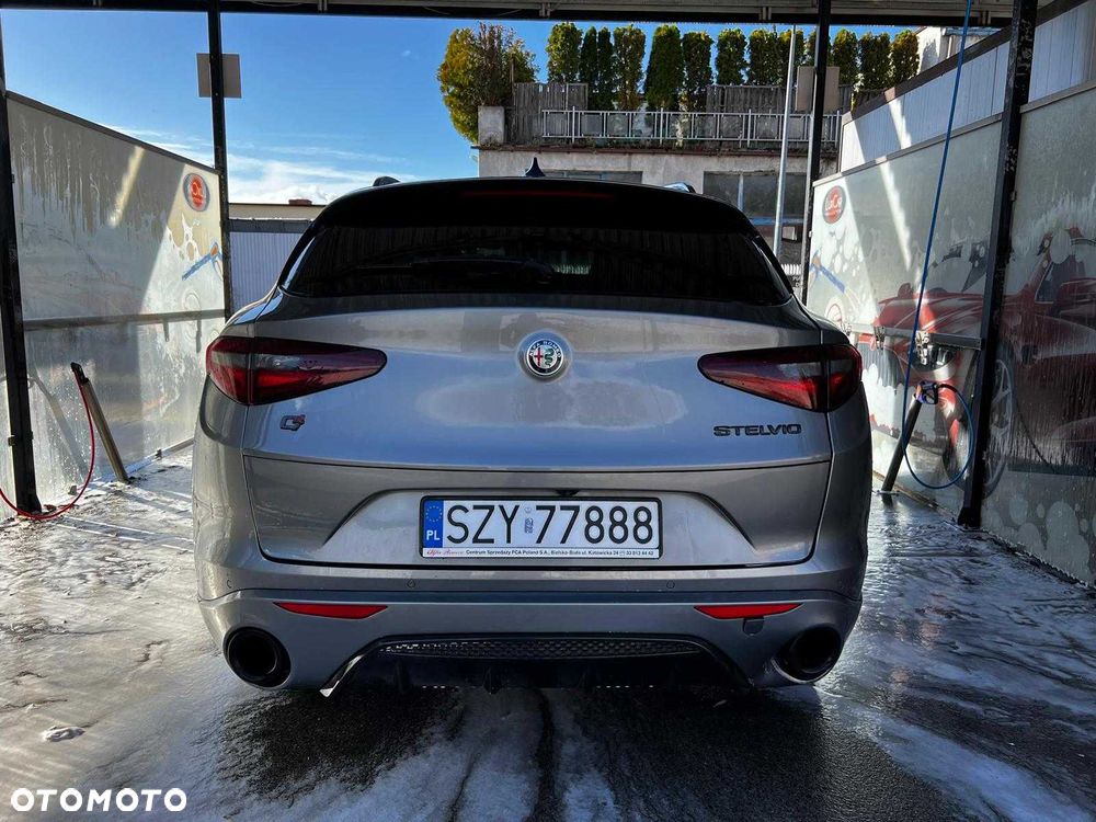 Alfa Romeo Stelvio - 3