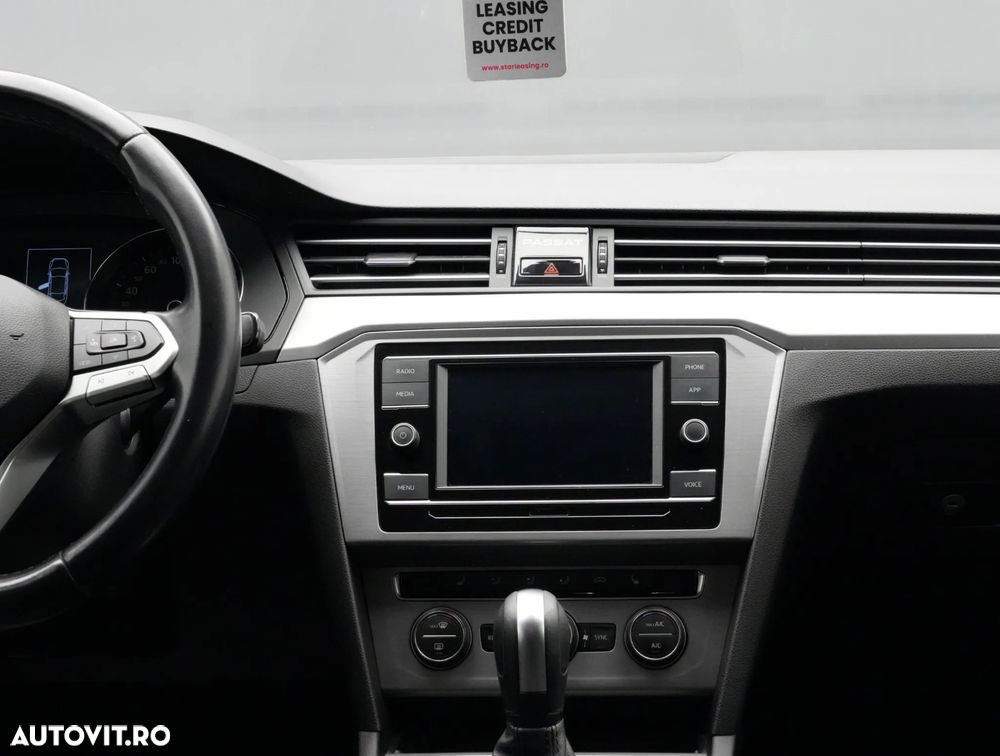 Volkswagen Passat 2.0 TDI DSG Highline - 19