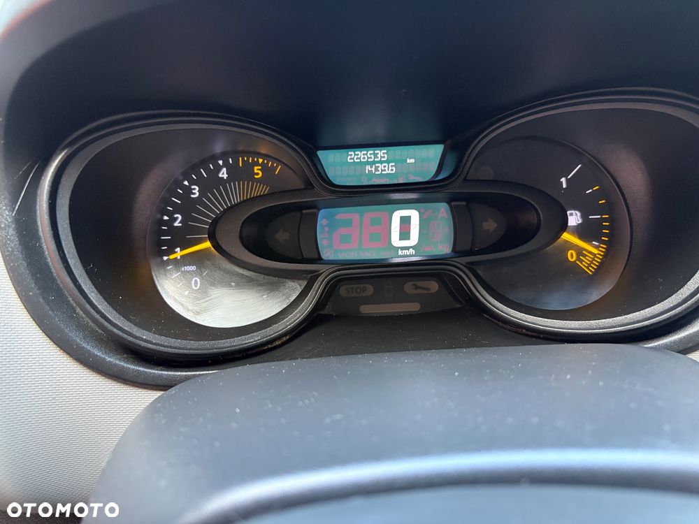 Renault Trafic - 14