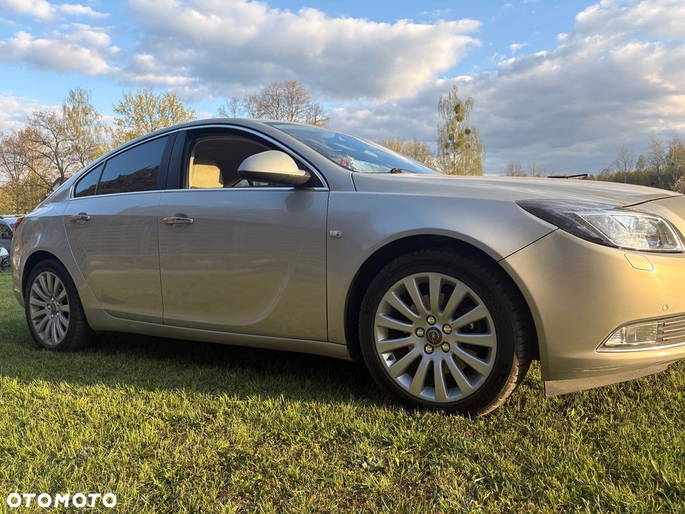 Opel Insignia 2.0 T Cosmo 4x4 - 3
