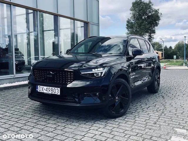 Volvo XC 40 B4 Ultra Black Edition - 1