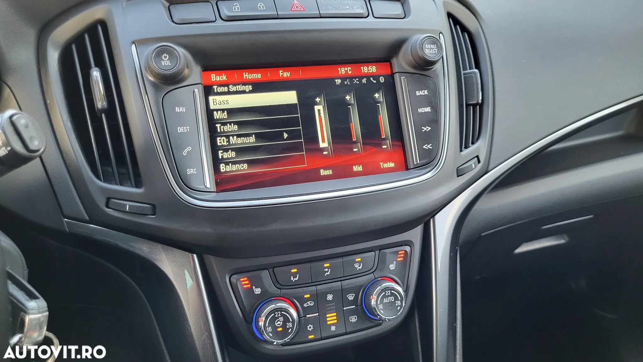Opel Zafira 2.0 D (CDTI) Automatik Business Innovation - 28