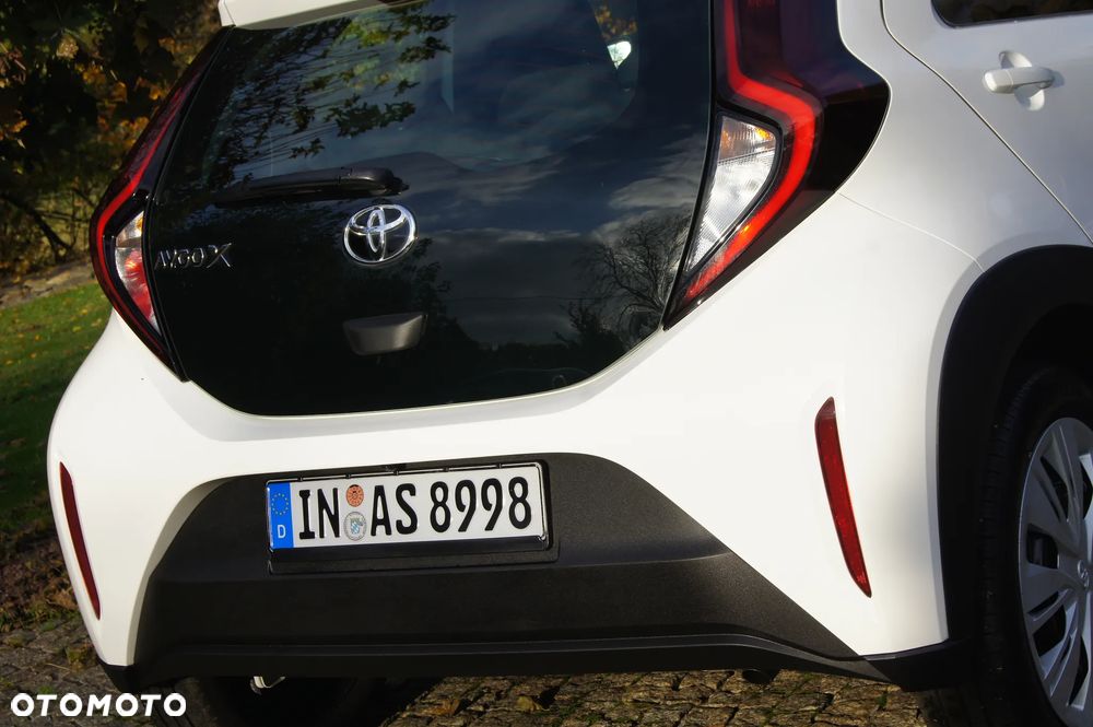 Toyota Aygo X 1.0 VVT-i X-play - 6