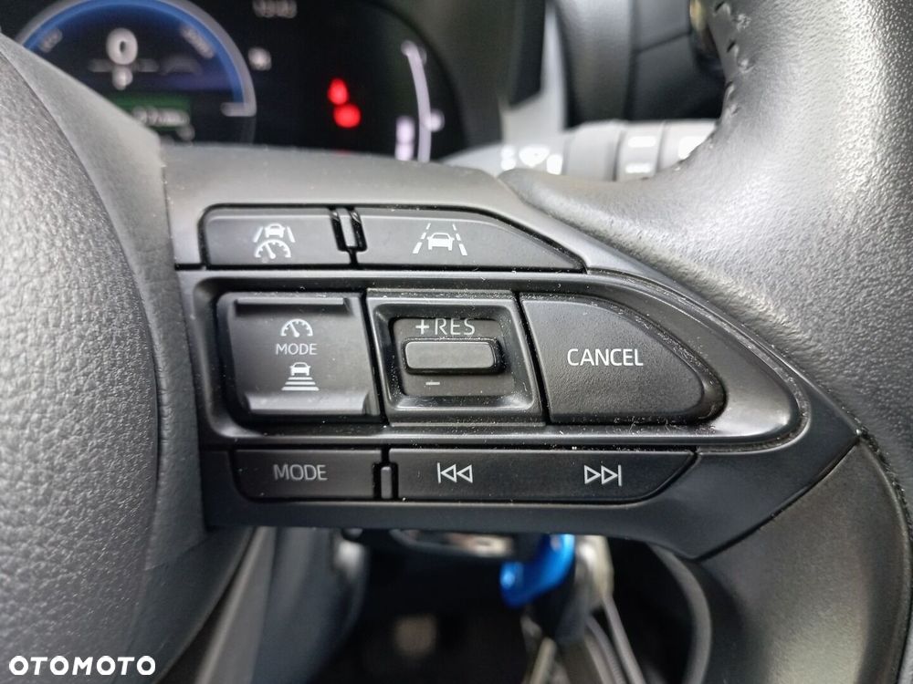 Toyota Yaris Hybrid 1.5 Style - 17