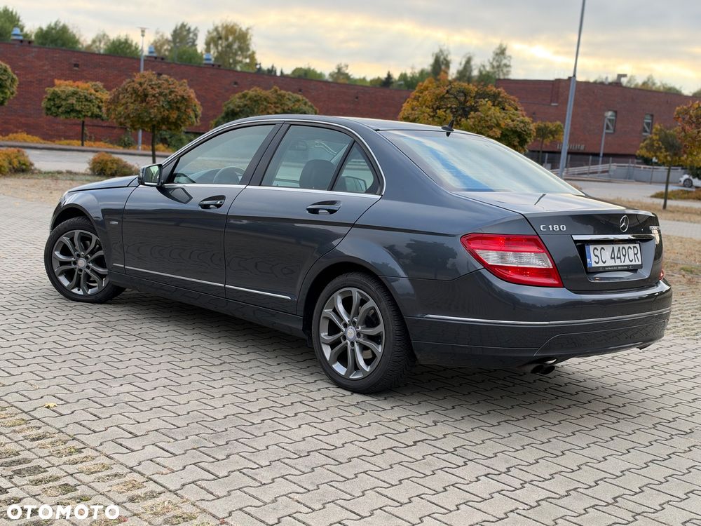 Mercedes-Benz C-Class 2009 photo 2