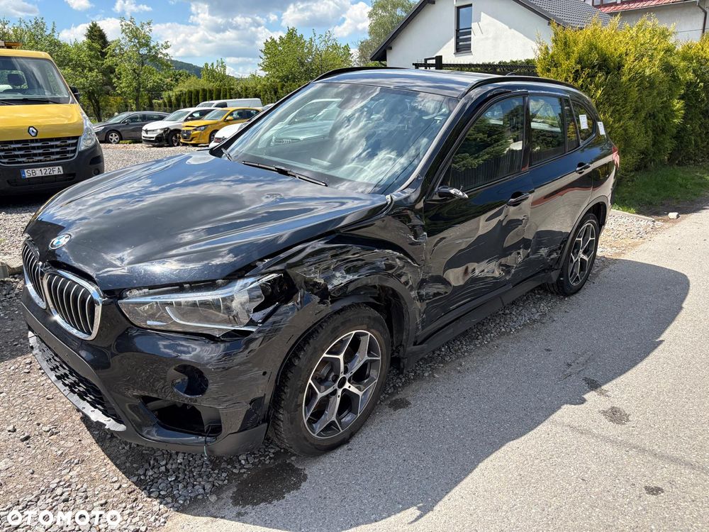 BMW X1 sDrive18d Business Edition - 17