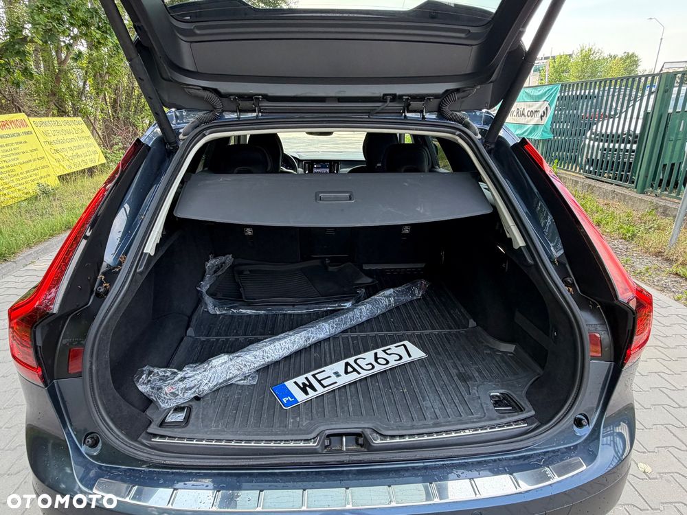 Volvo V90 Cross Country D5 AWD Pro - 20