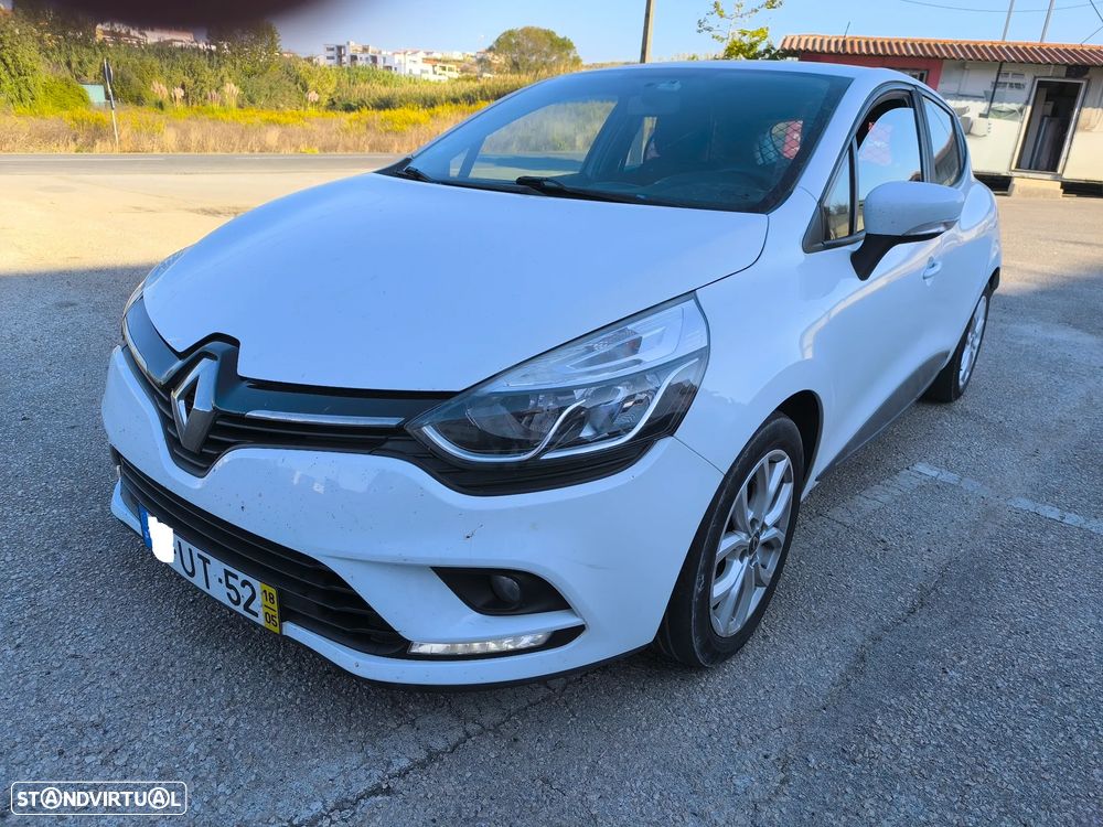 Renault Clio - 1