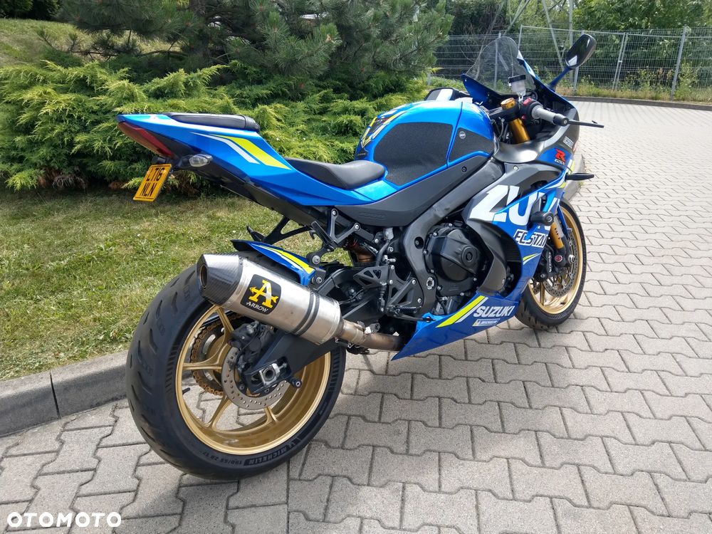 Suzuki GSX-R - 6