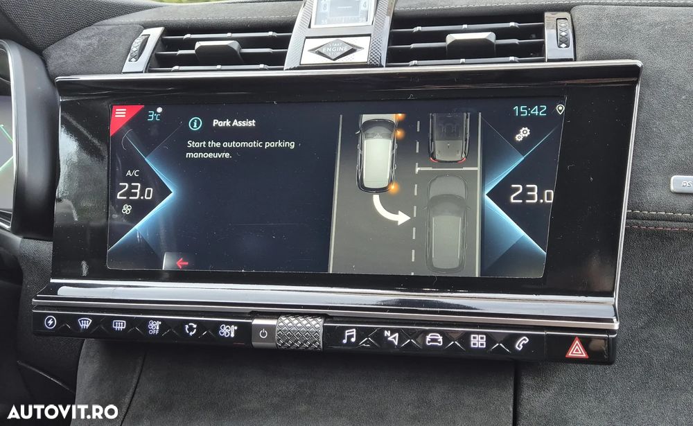 DS Automobiles DS 7 Crossback 1.6 PHeV FWD 225 EAT8 PERFORMANCE LINE + - 25