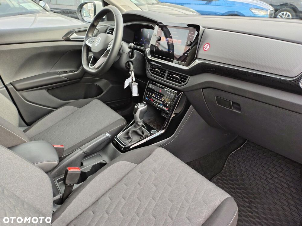 Volkswagen T-Cross - 11