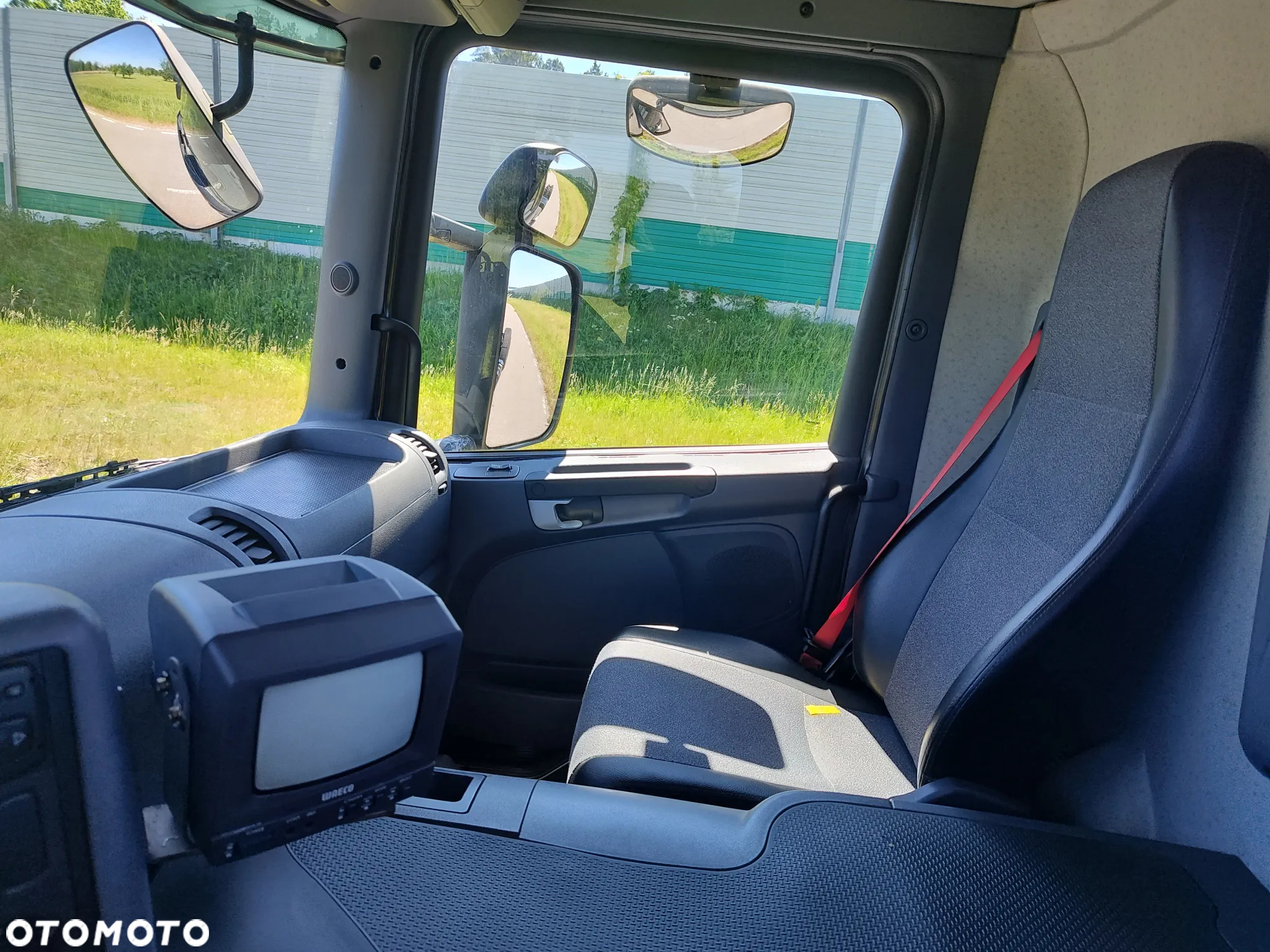 Scania P 270 - 23
