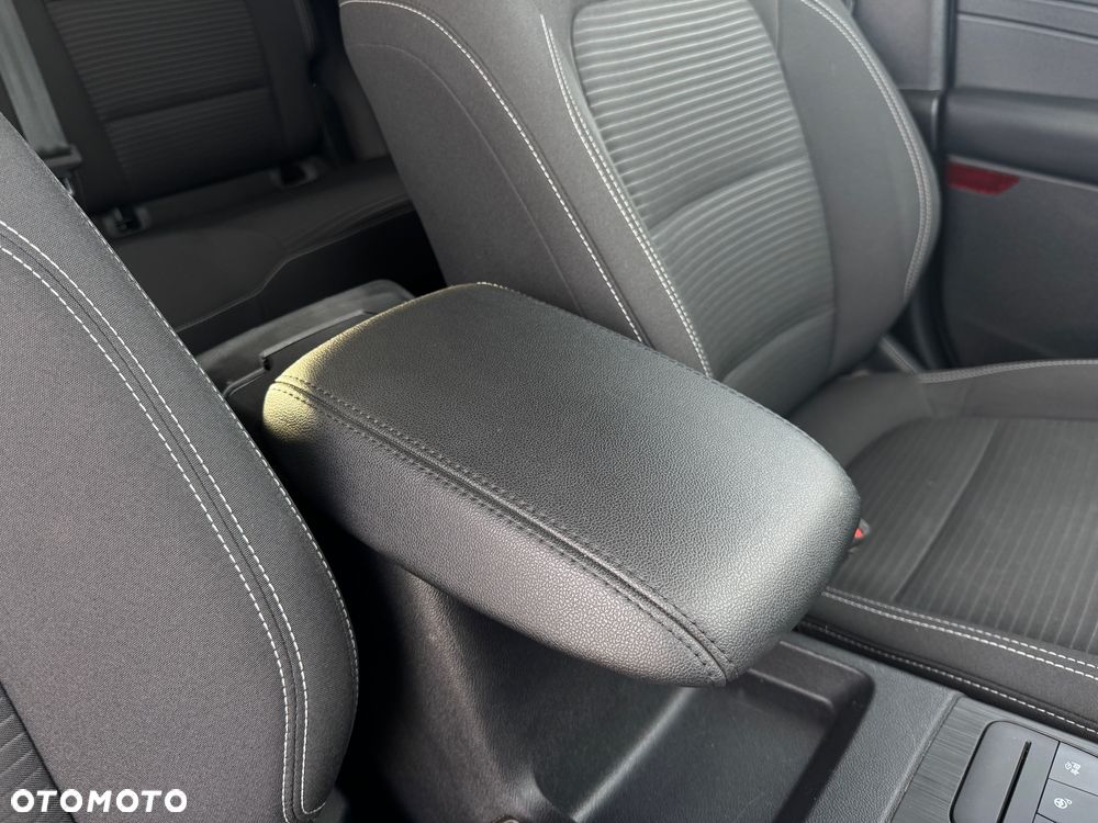 Ford Kuga 2.5 FHEV FWD Titanium - 28