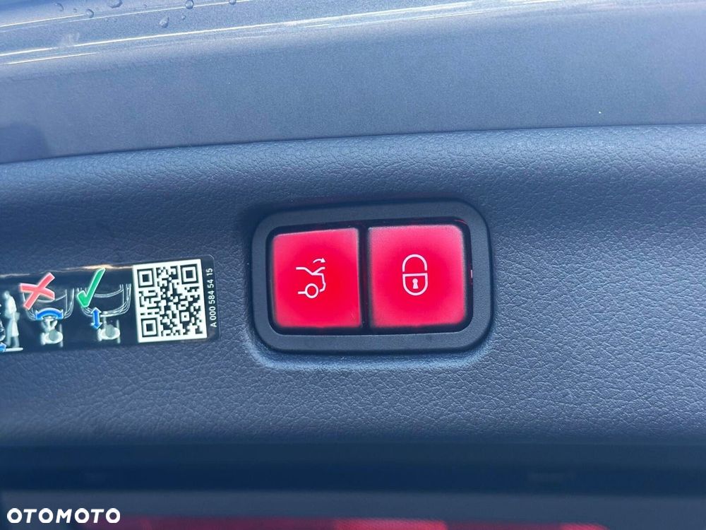 Mercedes-Benz Klasa C - 19