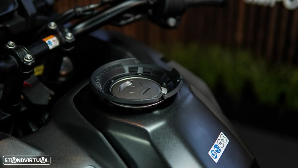 Honda CRF 1100 - 19