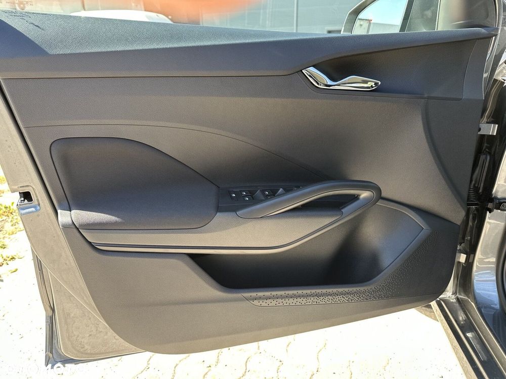 Skoda Fabia 1.0 TSI Drive DSG - 11