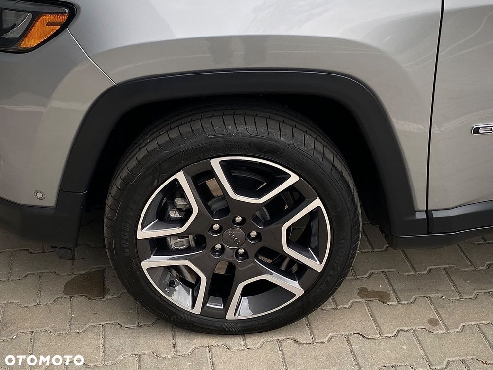 Jeep Compass - 9