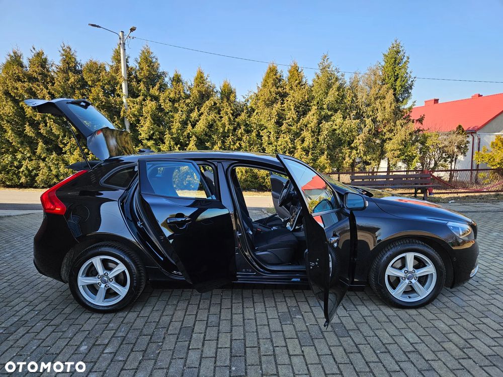 Volvo V40 T4 Kinetic - 33