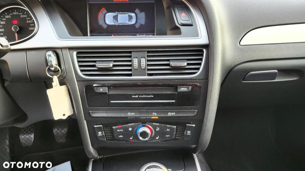 Audi A4 Limousine - 15