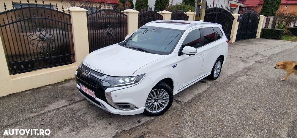 Mitsubishi Outlander 2.4 4WD Plug-In Hybrid Diamant+ - 37