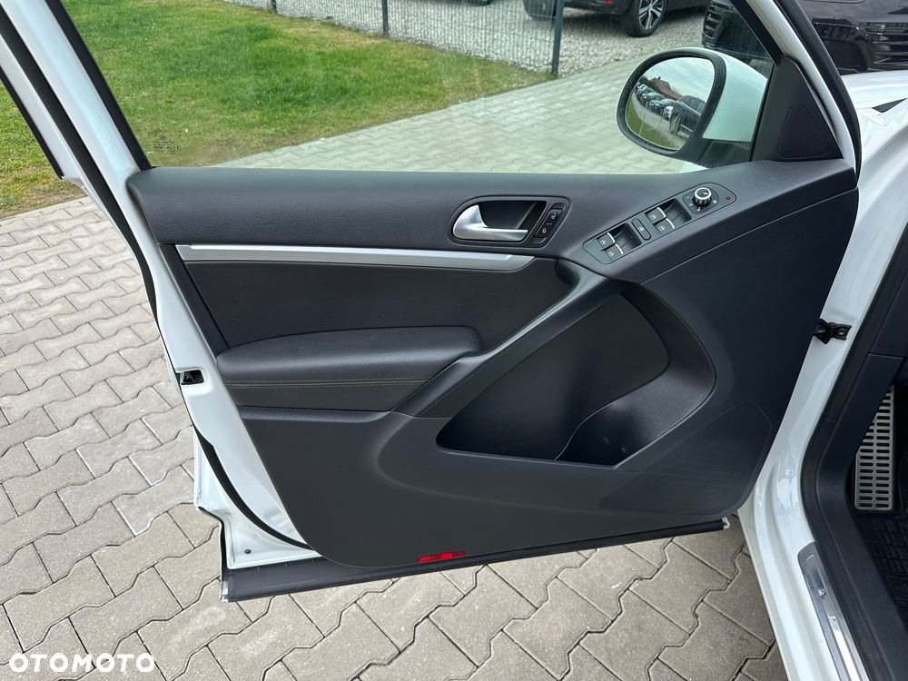 Volkswagen Tiguan 2.0 TDI Perfectline R-Style - 15