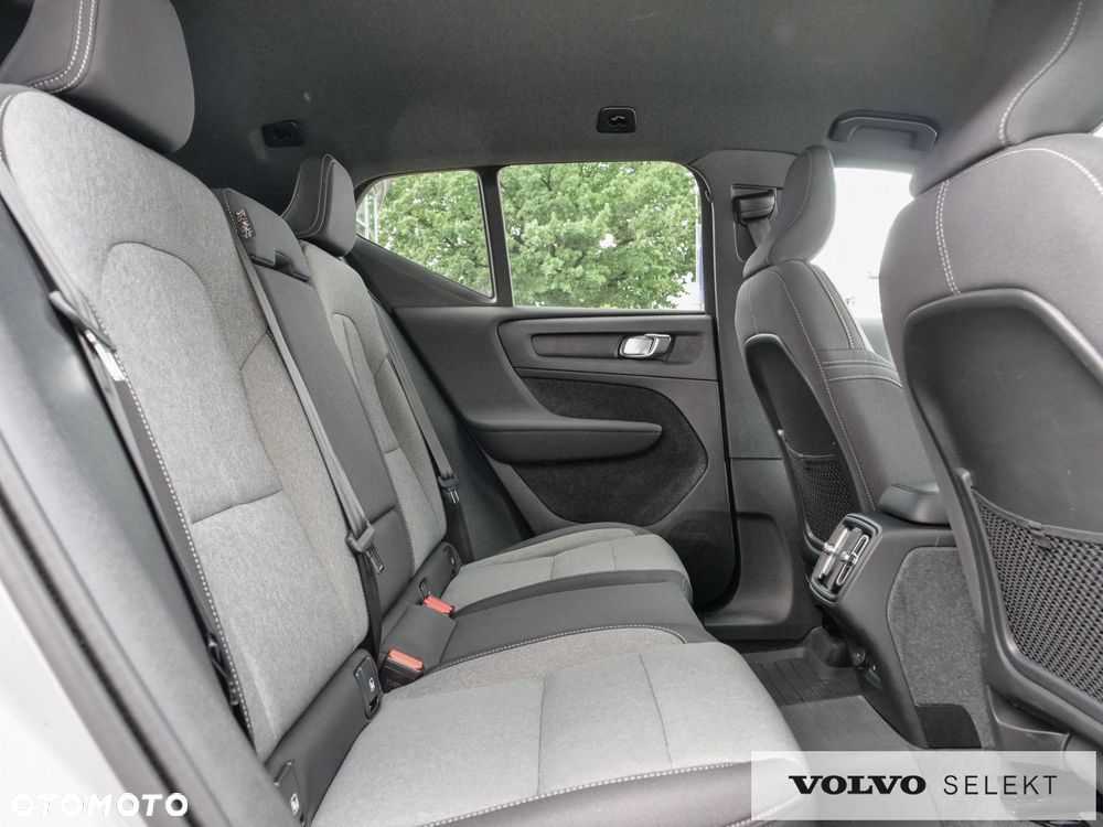 Volvo XC 40 - 32