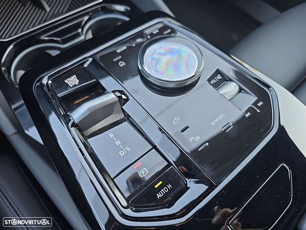 BMW 530 e Pack Desportivo M - 17
