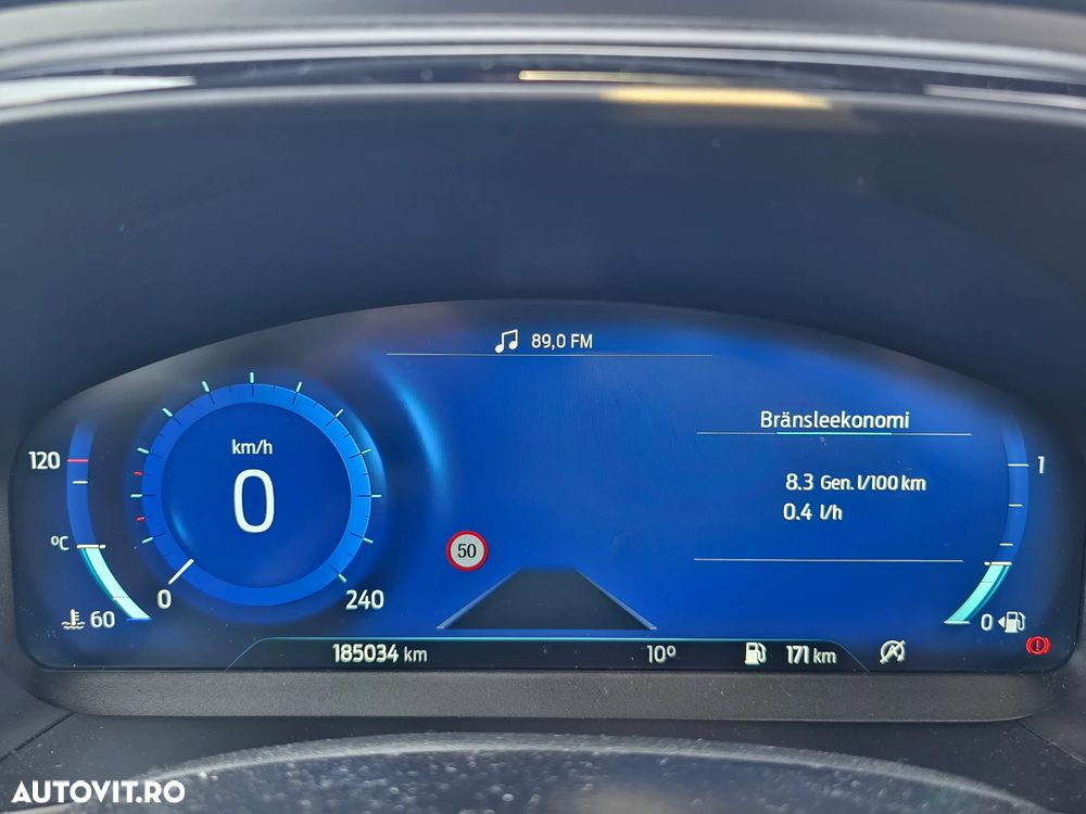 Ford Focus 1.0 EcoBoost Hybrid ST-LINE X - 23