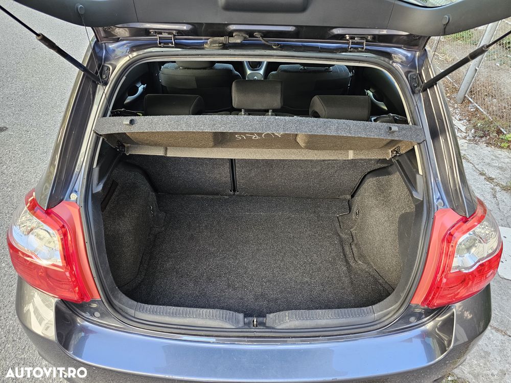 Toyota Auris - 15
