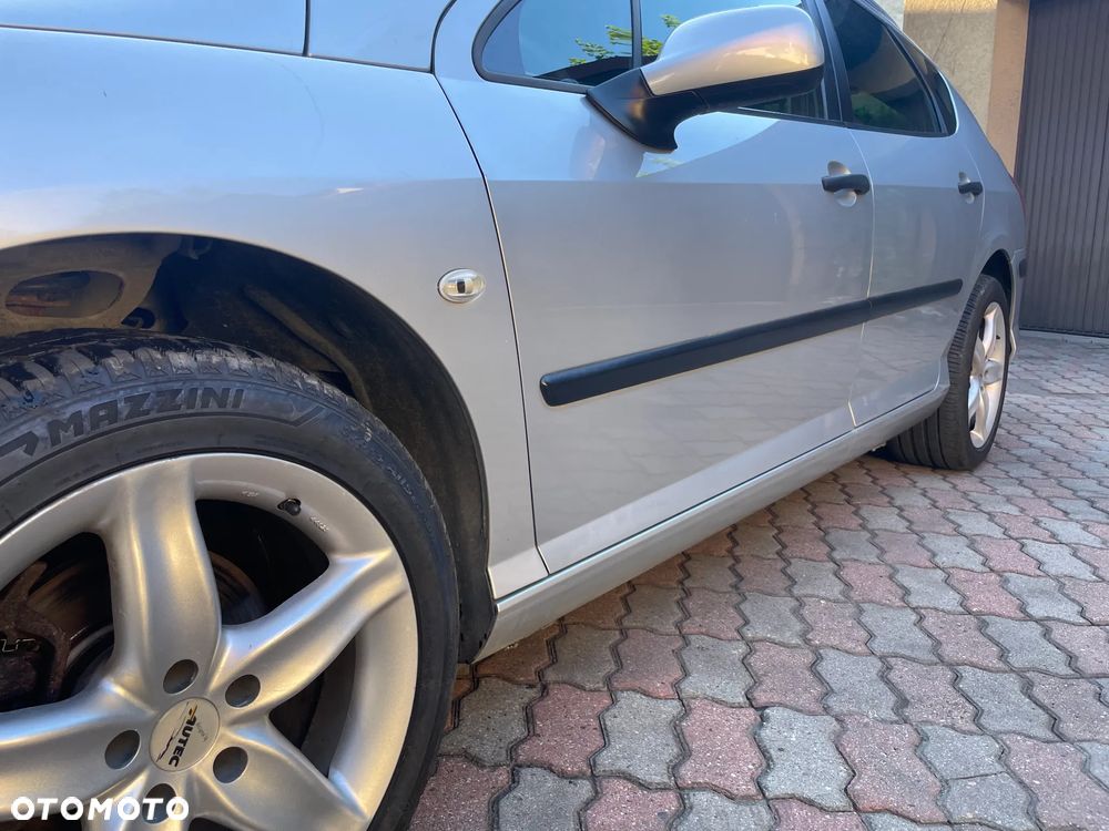 Peugeot 407 - 11
