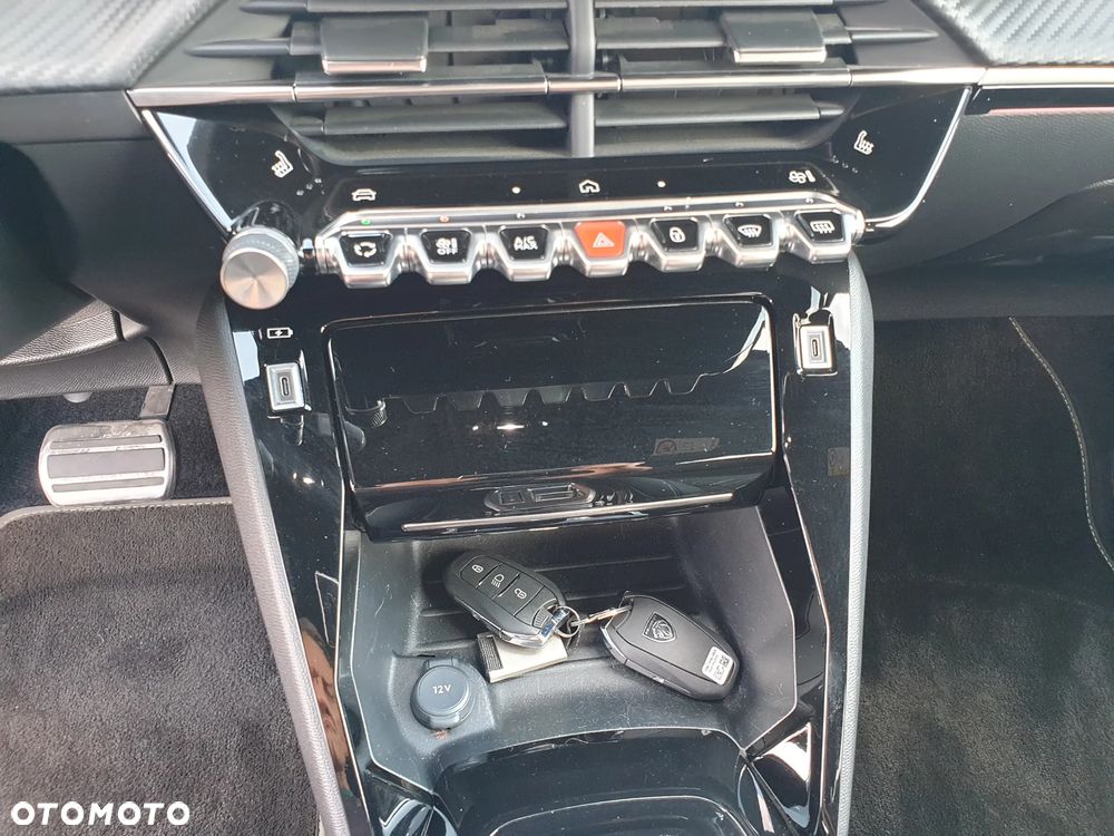 Peugeot 2008 PureTech 130 GT S&S EAT8 - 30