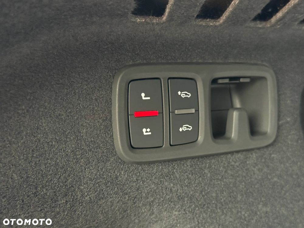 Audi SQ8 TFSI Quattro Tiptronic - 31