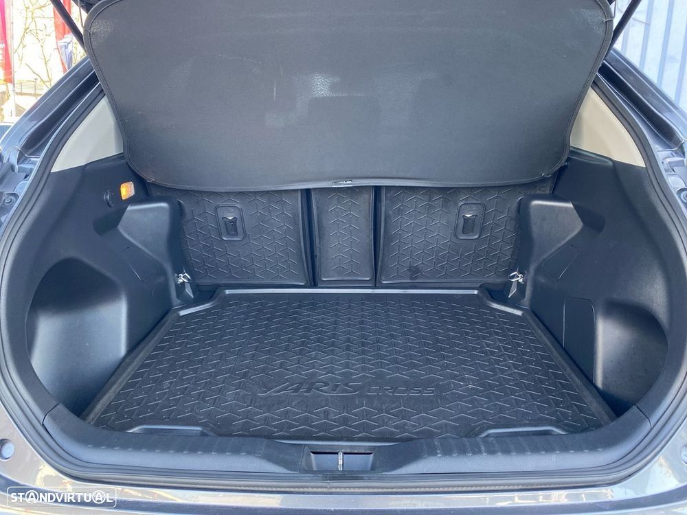 Toyota Yaris Cross 1.5 HDF Luxury - 8