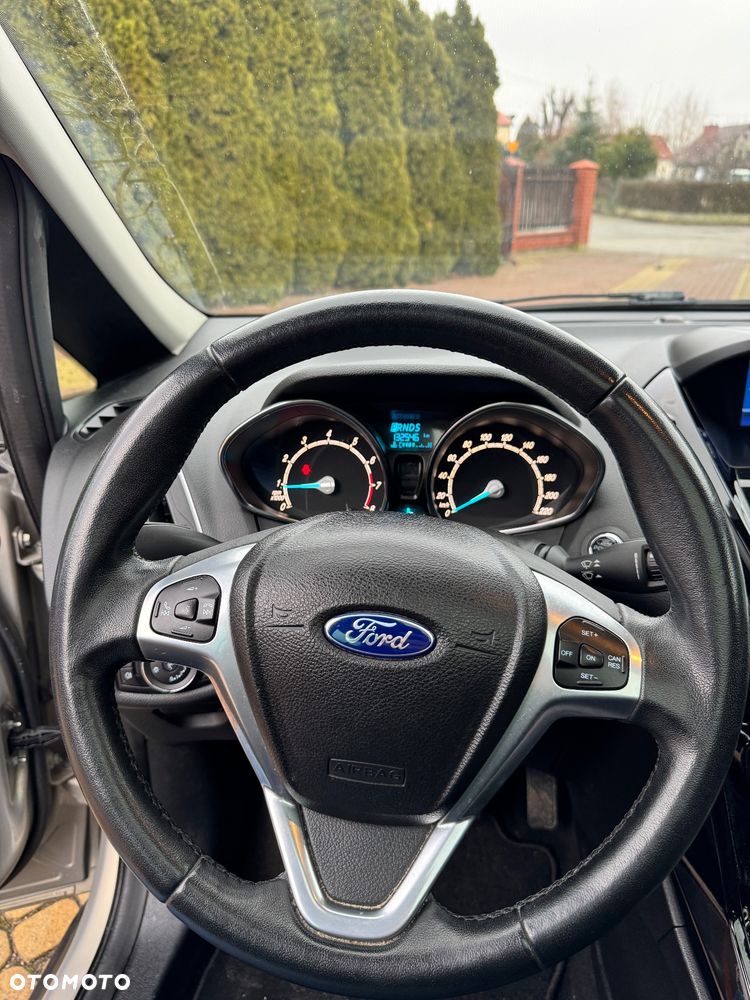 Ford B-MAX 1.6 Titanium - 35