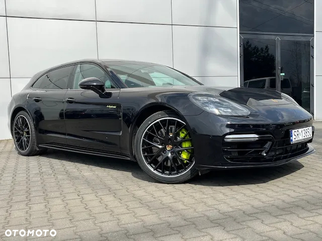 Porsche Panamera 4 e-Hybrid Sport Turismo 10 Years Edition - 6