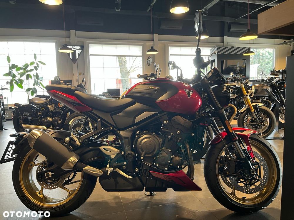 Triumph Trident - 3
