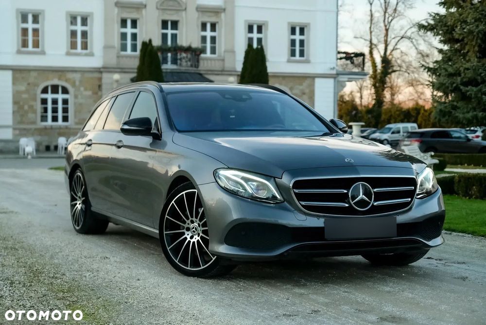 Mercedes-Benz Klasa E 220 d 9G-TRONIC - 1
