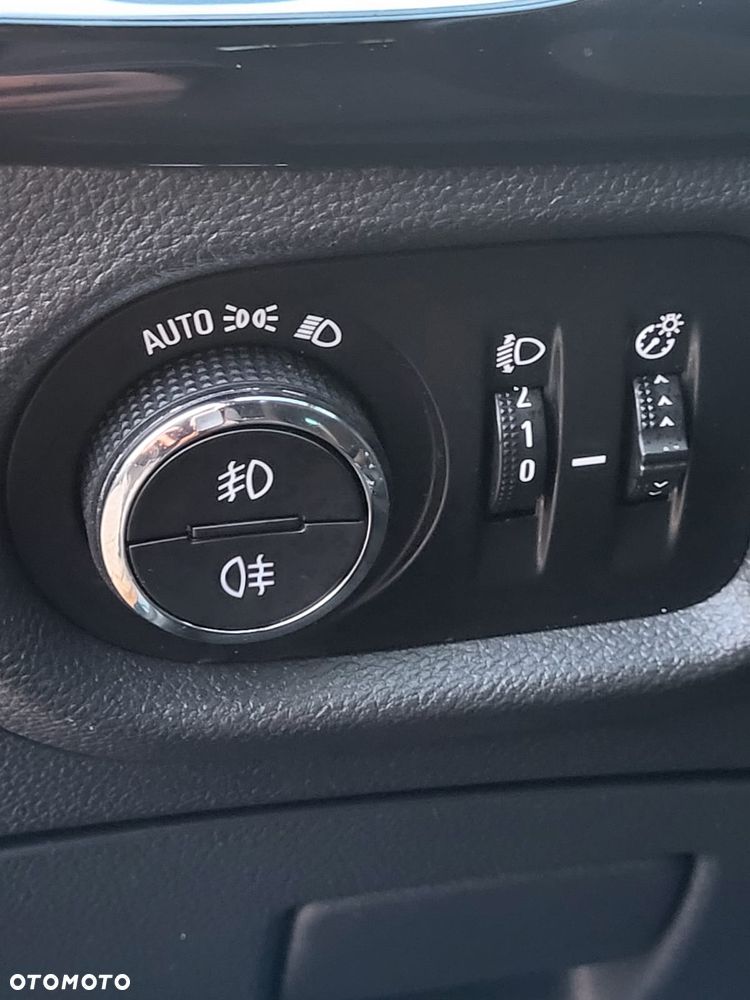 Opel Astra 1.6 D (CDTI) Dynamic - 24