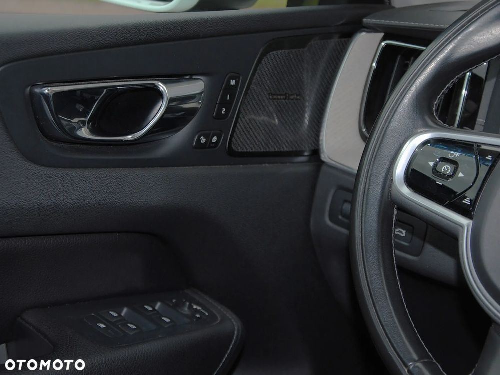 Volvo XC 60 T5 Geartronic Inscription - 39