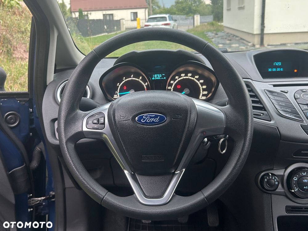 Ford Fiesta - 22