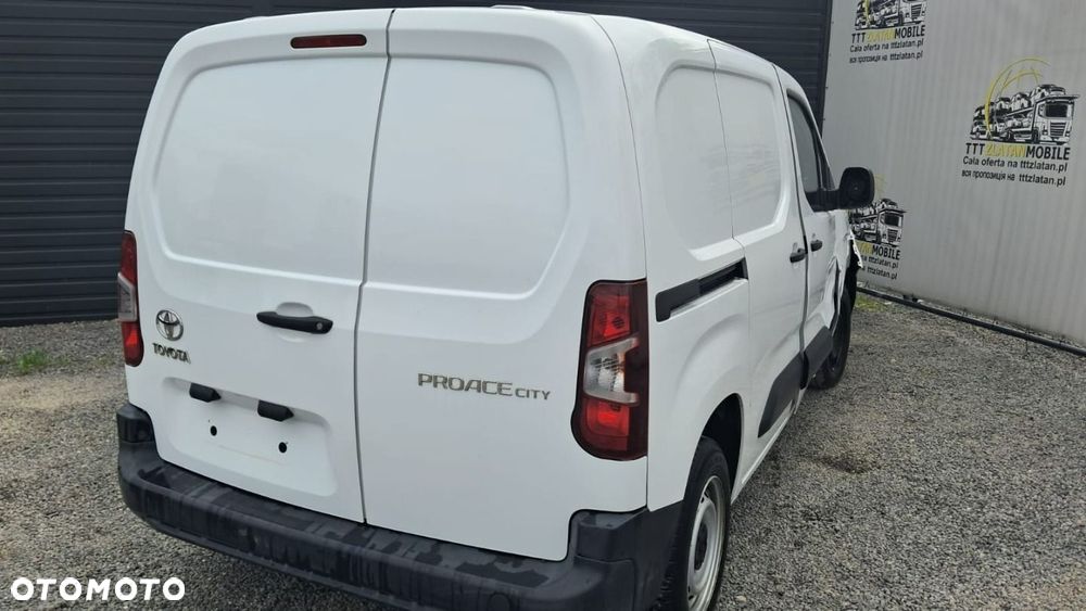 Toyota Proace - 16